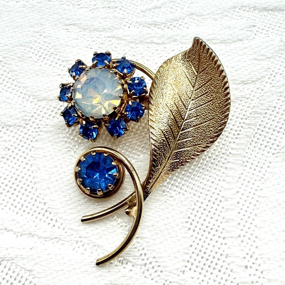 Vintage Blue and Milky Glass Gold Tone Flower Brooch‎ Pin
